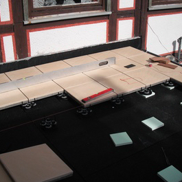 Plattenverlegung mit Stelzlager